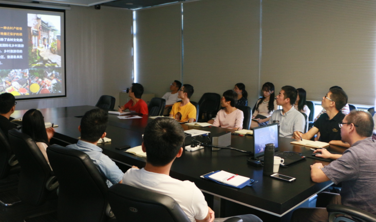 游艇会yth206发展“何处是我家？——俏丽村落建设杂谈”主题讲座